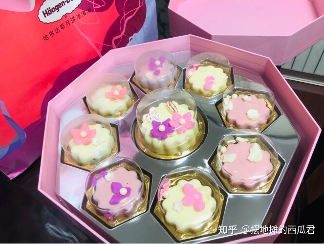 邮寄月饼礼盒怎样包装_月饼礼盒包装设计教程_上海月饼包装设计
